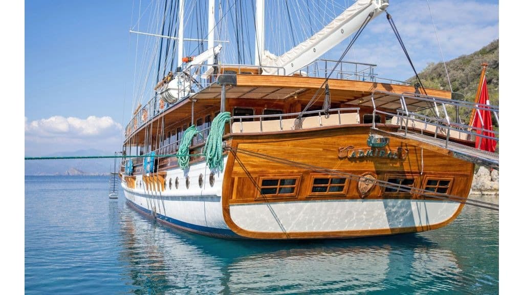 Admiral photo 3