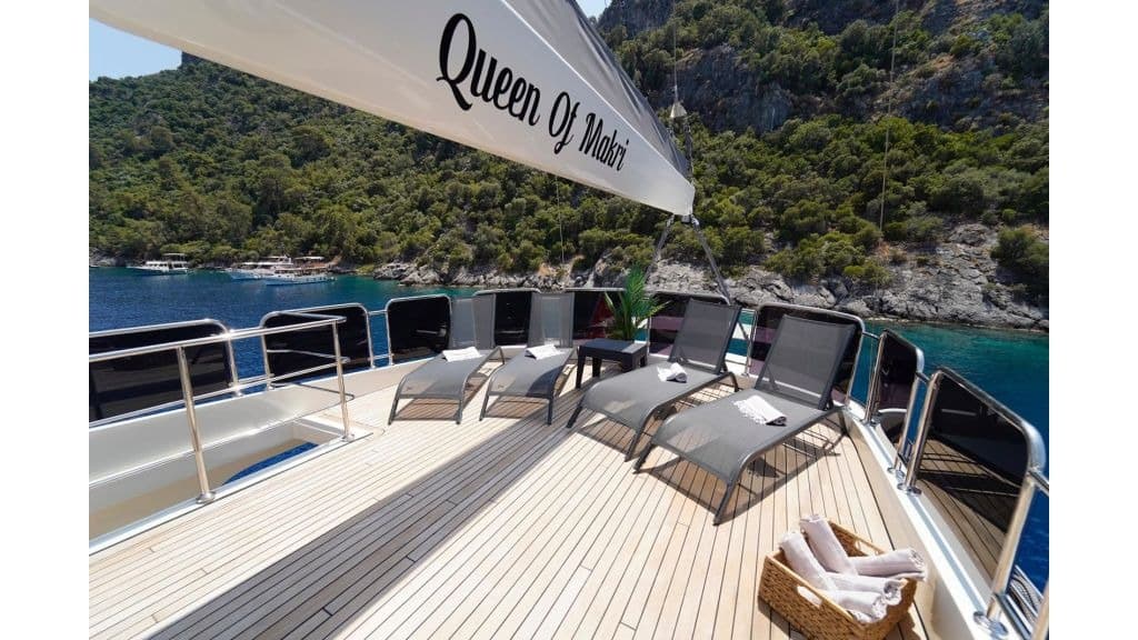 Queen Of Makri photo 8